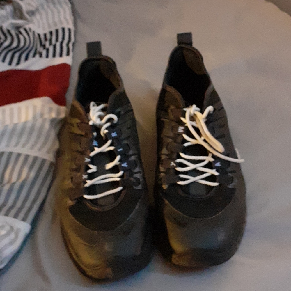 35$ - Picture 2 of 4